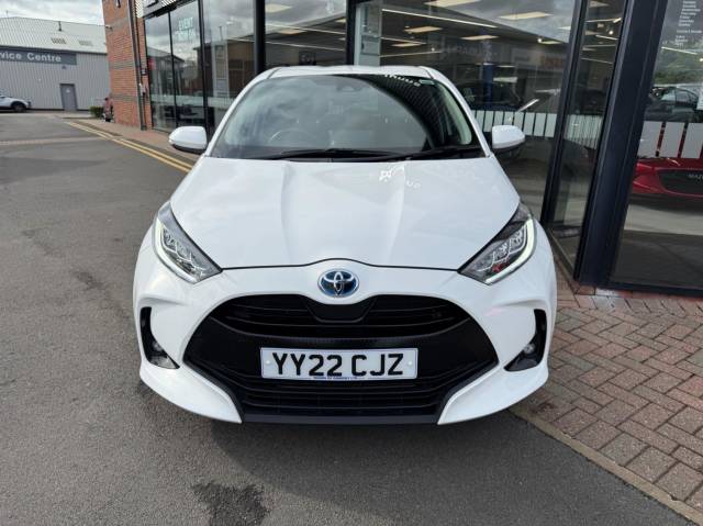 2022 Toyota Yaris 1.5 VVT-h Design E-CVT Euro 6 (s/s) 5dr