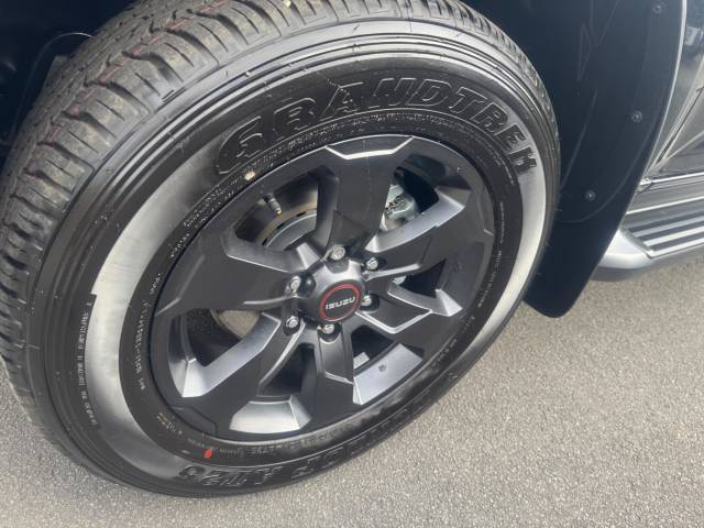 2025 Isuzu D-max 1.9 TD V-Cross Auto 4WD Euro 6 (s/s) 4dr