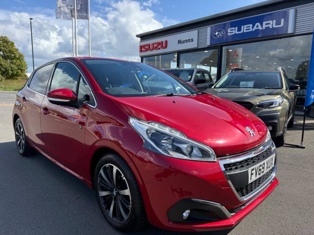 Peugeot 208 1.2 PureTech Tech Edition Euro 6 (s/s) 5dr Hatchback Petrol Red