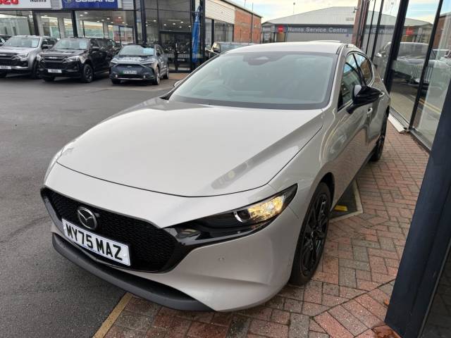 Mazda 3 2.5 140ps Homura / Black Cloth Red Stitch