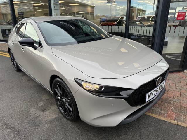 Mazda 3 2.5 140ps Homura / Black Cloth Red Stitch