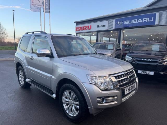 Mitsubishi Shogun 3.2 DI-DC Warrior Auto 4WD SWB Euro 6 3dr SUV Diesel Sterling Silver