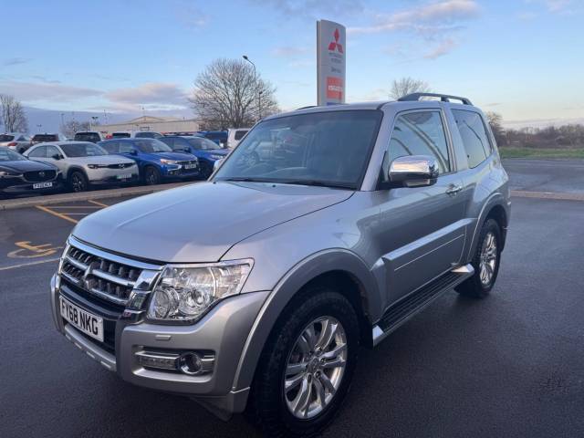 2018 Mitsubishi Shogun 3.2 DI-DC Warrior Auto 4WD SWB Euro 6 3dr