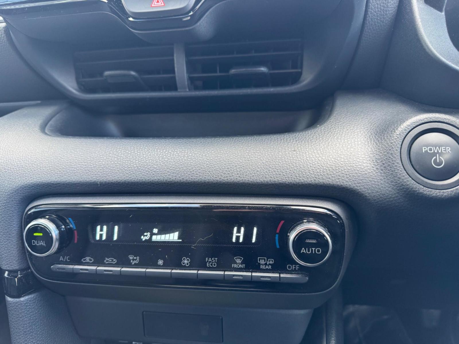 2024 Mazda Mazda2 Hybrid thumbnail 18
