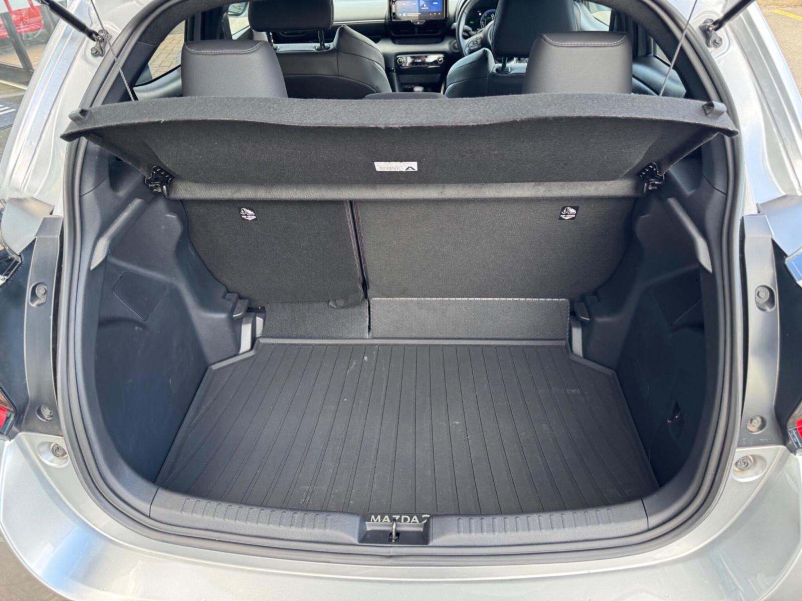 2024 Mazda Mazda2 Hybrid thumbnail 20