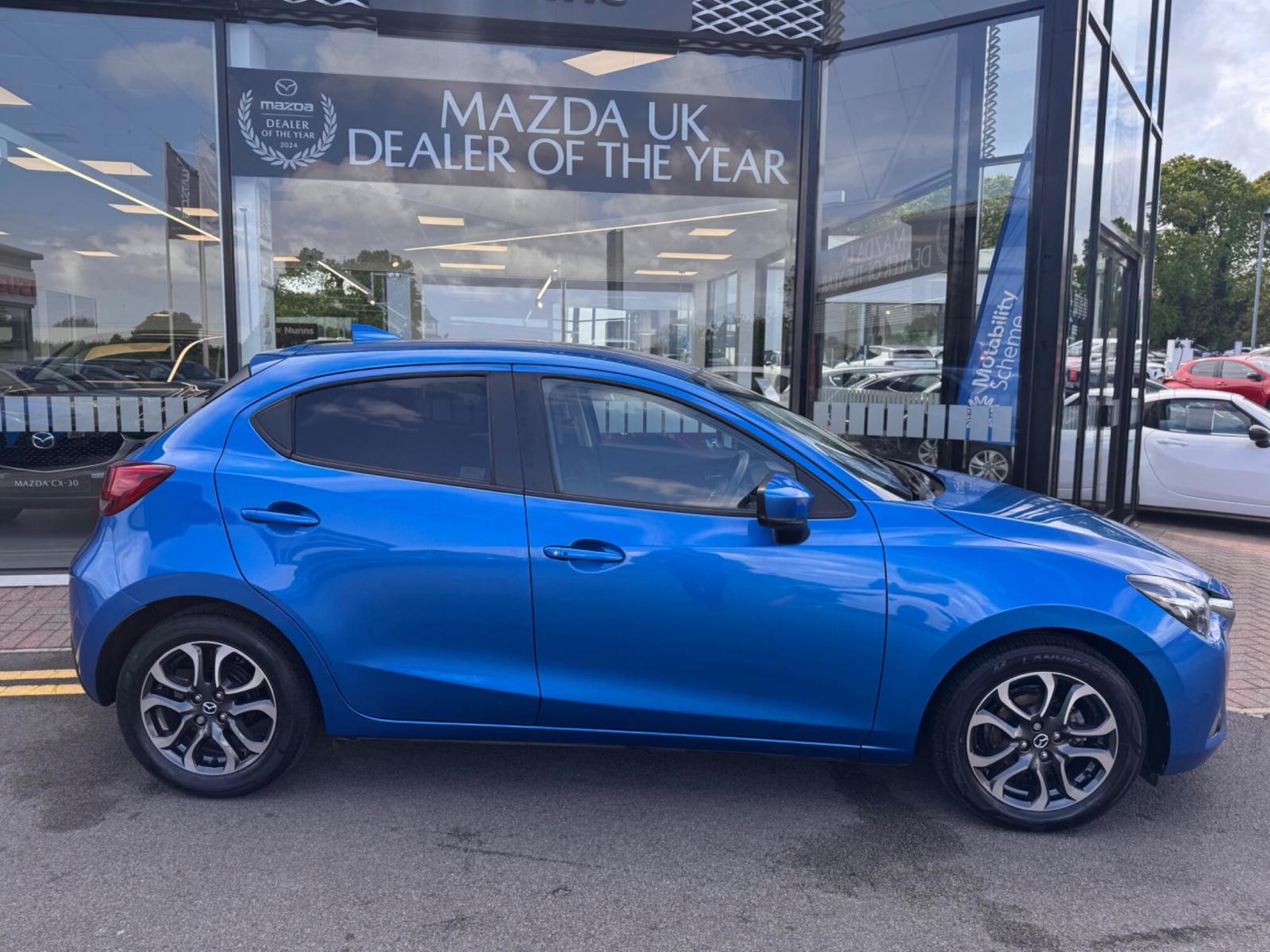 2018 Mazda Mazda2 thumbnail 6