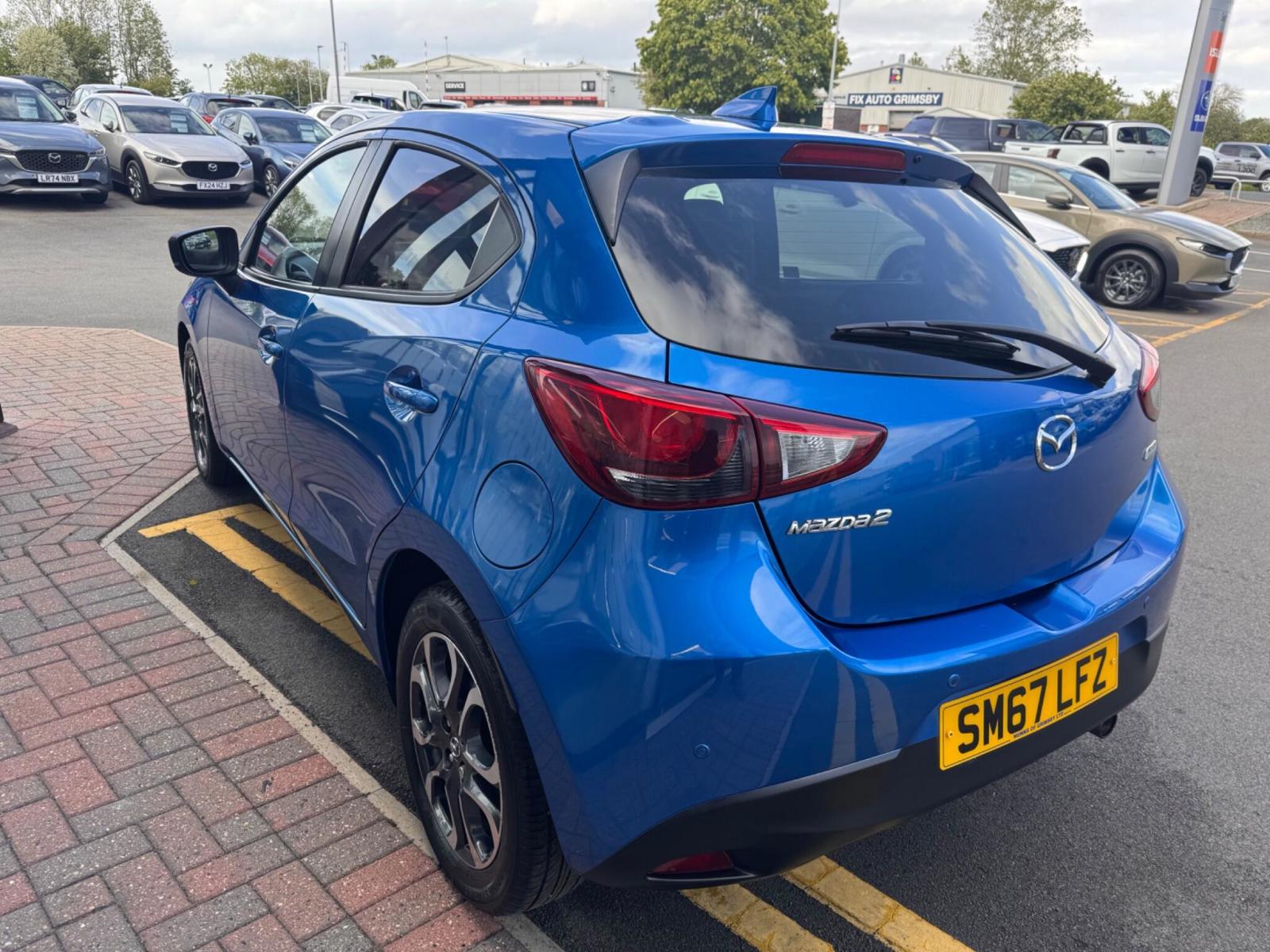 2018 Mazda Mazda2 thumbnail 7