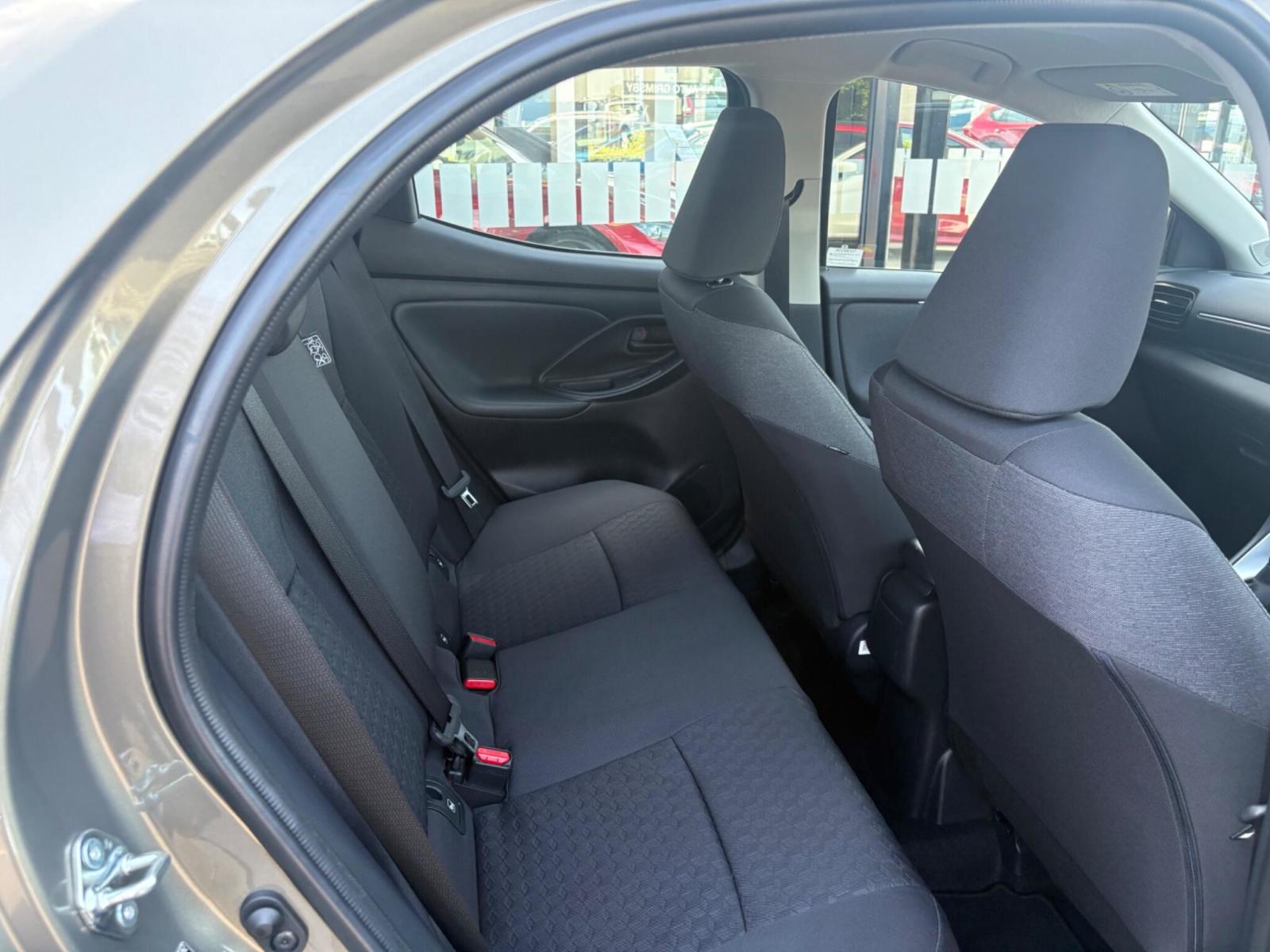 2023 Mazda Mazda2 Hybrid thumbnail 10