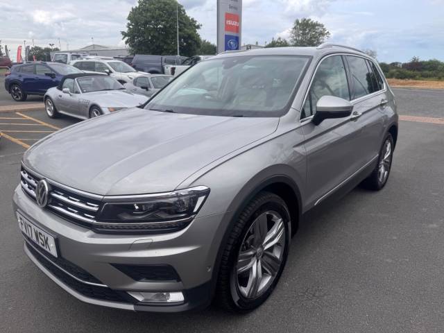2017 Volkswagen Tiguan 2.0 TSI BlueMotion Tech SEL DSG 4Motion Euro 6 (s/s) 5dr