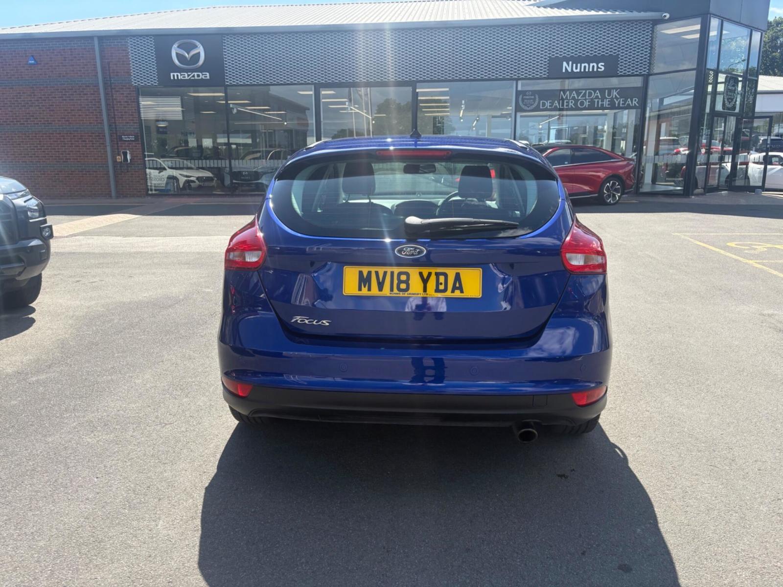 2018 Ford Focus thumbnail 7