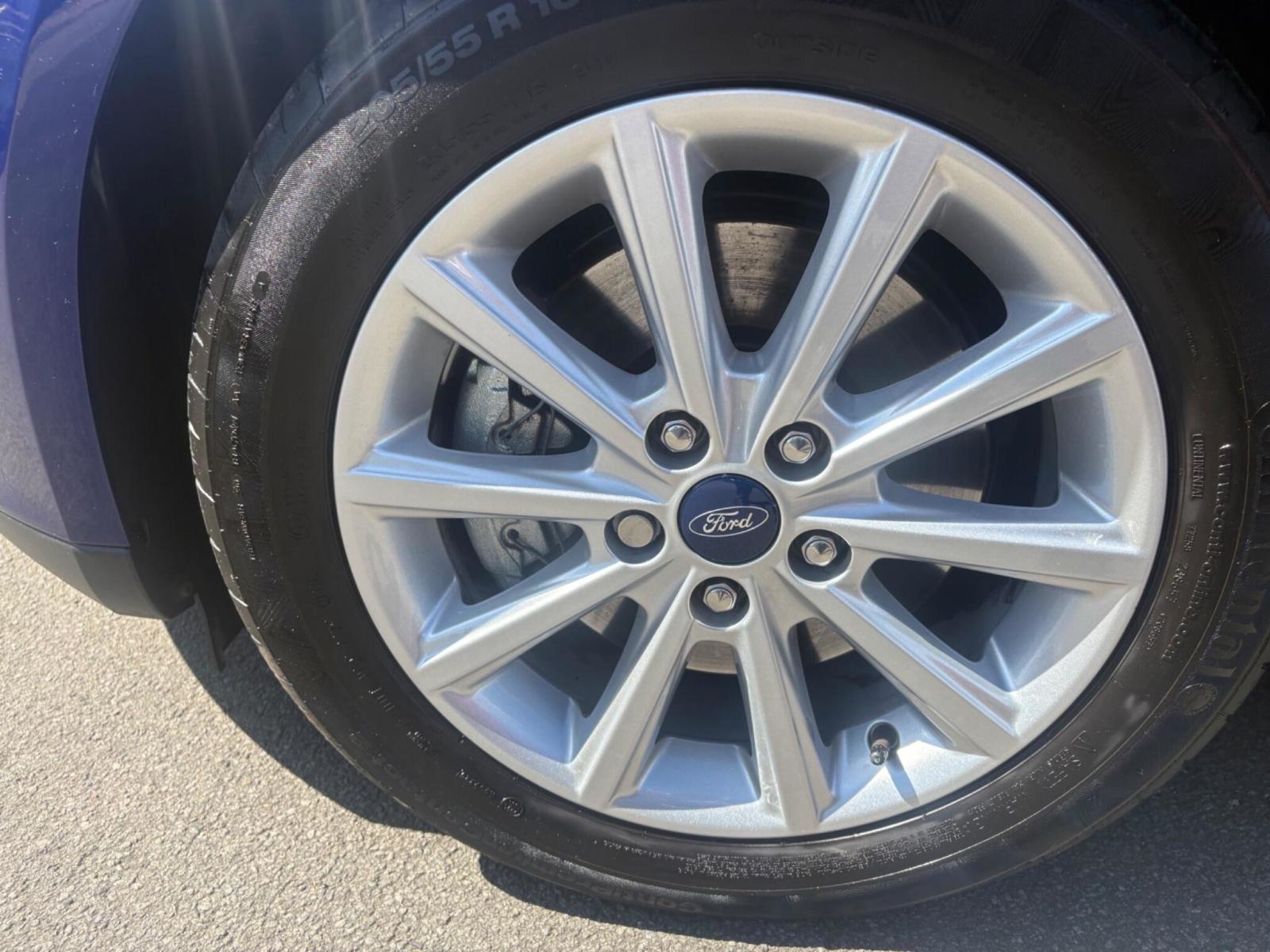 2018 Ford Focus thumbnail 24