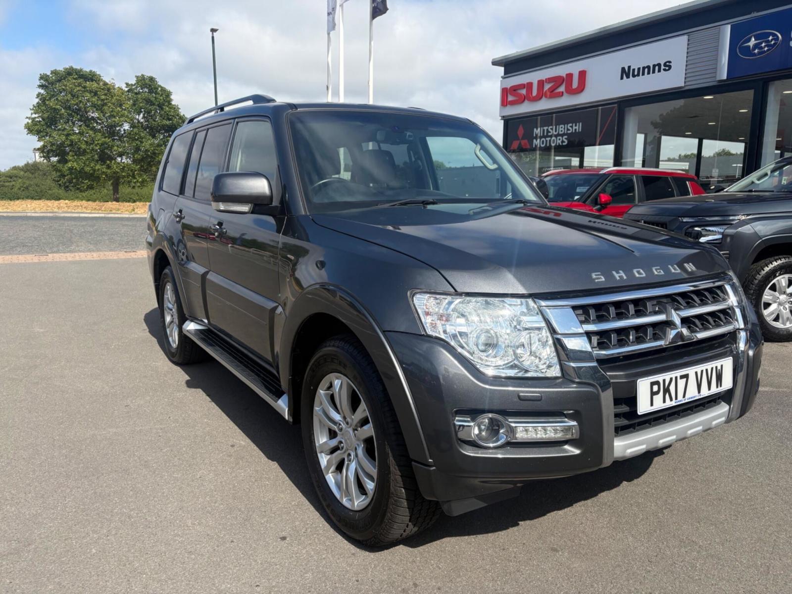 2017 Mitsubishi Shogun