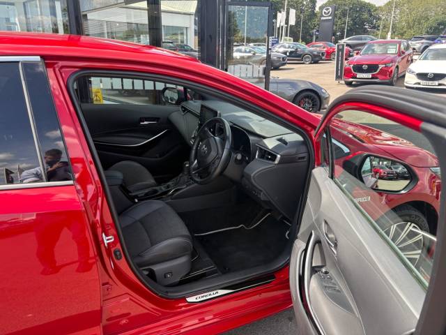 2020 Toyota Corolla 1.8 VVT-h Design CVT Euro 6 (s/s) 5dr