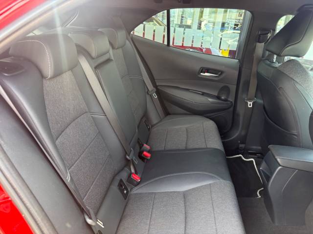 2020 Toyota Corolla 1.8 VVT-h Design CVT Euro 6 (s/s) 5dr