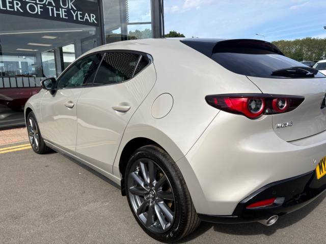 Mazda 3 2.5 140ps Exclusive-Line Auto / Dark Grey Cloth