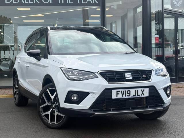 SEAT Arona 1.0 TSI FR Sport Euro 6 (s/s) 5dr SUV Petrol Nevada White with Midnight Black Roof