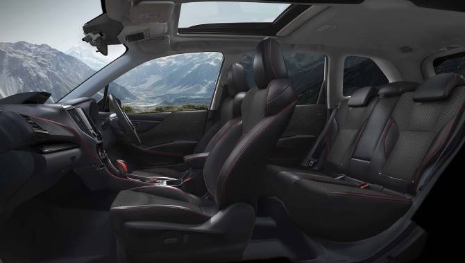 Subaru Forester e-BOXER - Interior