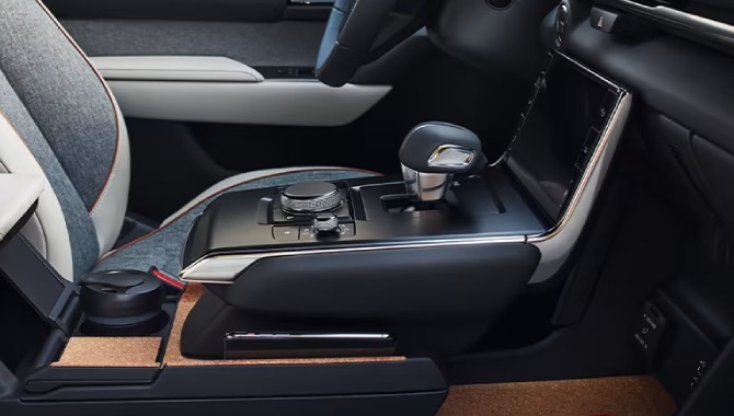 Mazda MX-30 - Interior