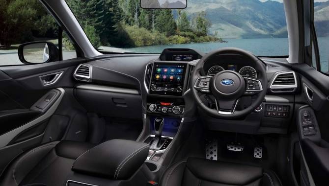 Subaru Forester e-BOXER - Interior